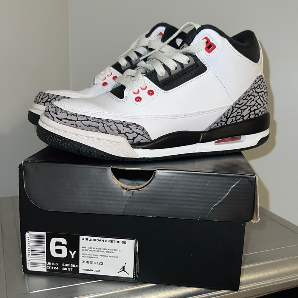 Air Jordan 3 Retro BG